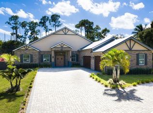 8350 Whispering Oak Way, West Palm Beach, FL 33411