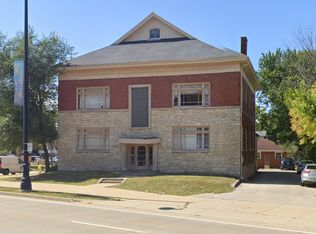 1904 N Main St, Rockford, IL 61103