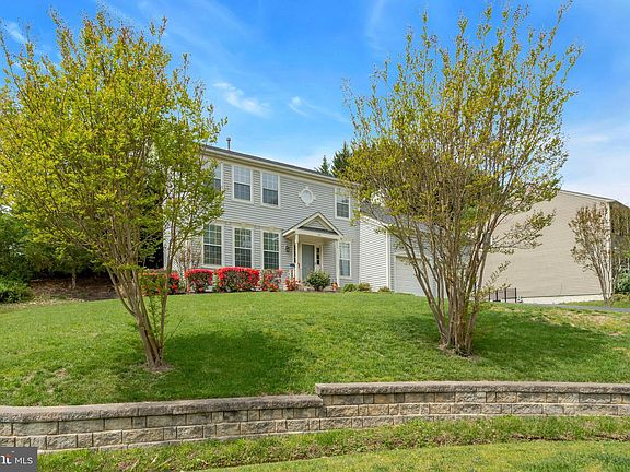 5th image of 66 Blossom Wood Ct
