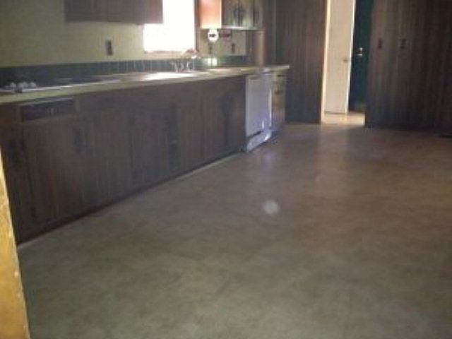 2nd image of 17 Pine St
