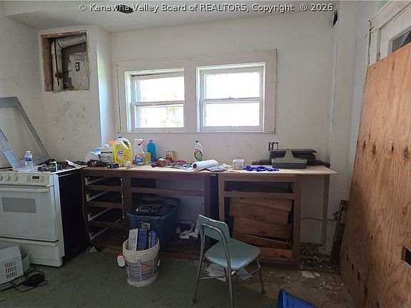 4th image of 1122 Smithfield St