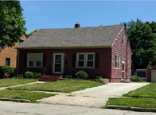 7407 18th Ave, Kenosha, WI 53143