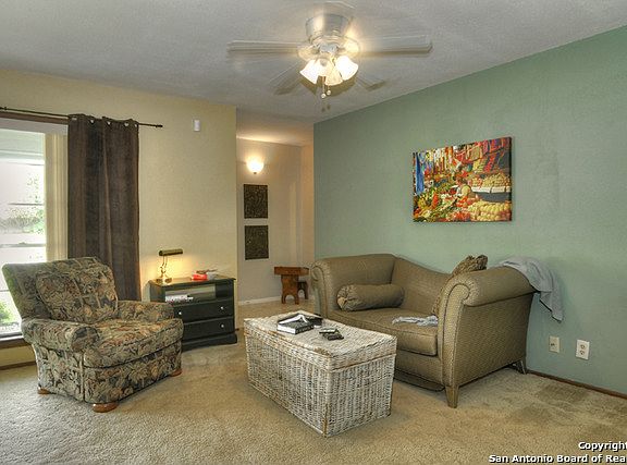 5th image of 1502 Deer Run St