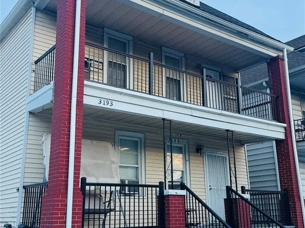 3193 Trowbridge St, Hamtramck, MI 48212