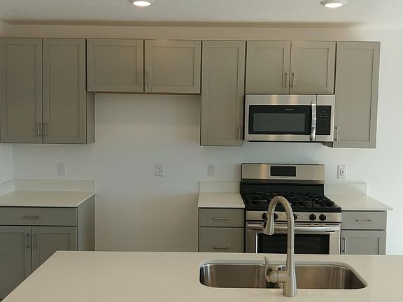 3rd image of 334 N Grassland Dr #Sunjx89ek
