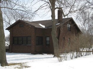335 E Center Ave, Badger, IA 50516
