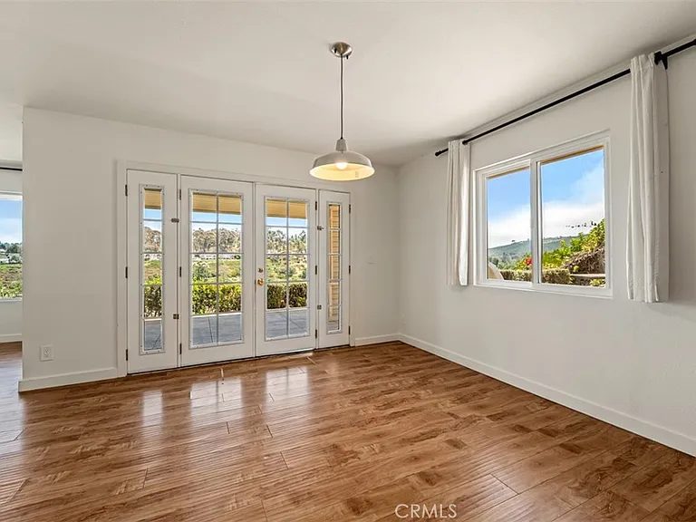 23932 Flores Ave — Photo 20