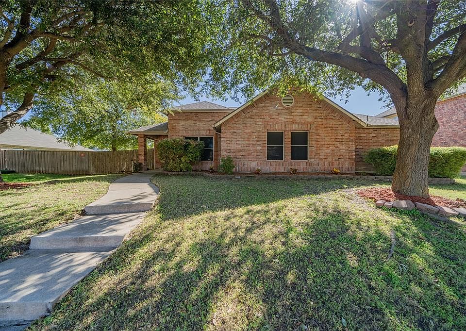 1st image of 6404 White Oaks Ln