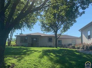 9748 SW Hoch Rd, Auburn, KS 66402