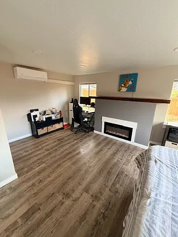 2 bed, 1.5 bath, 1900 sqft, $2,350 — Photo 3