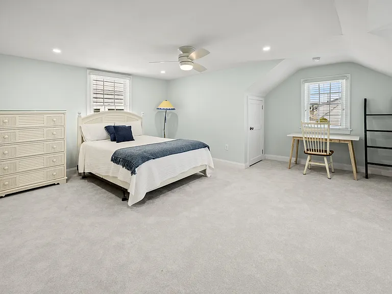 8805 Monmouth Ave — Photo 26