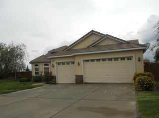 2694 Armstrong Ave, Clovis, CA 93611