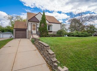 2748 S 96th St, West Allis, WI 53227