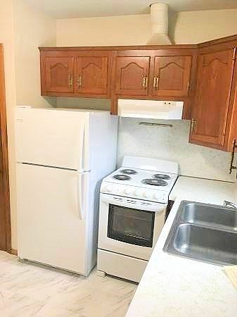 1st image of 29 Leos Ln #18