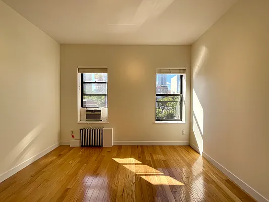 Rented by Compass | media 28