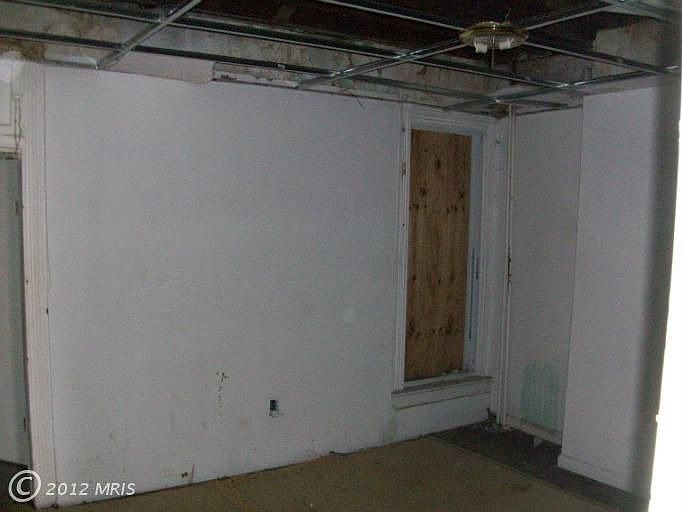 2nd image of 1911 N Longwood St