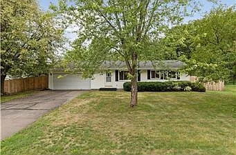 3319 Donald Ave — Photo 1