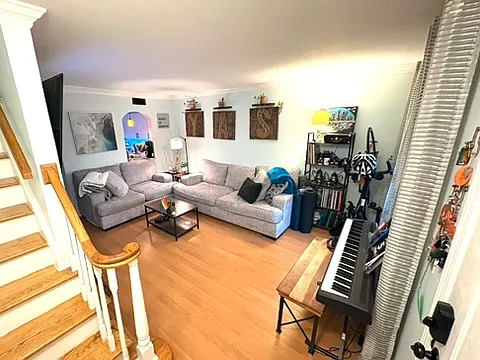 2 bed, 960 sqft, $2,000 — Photo 3