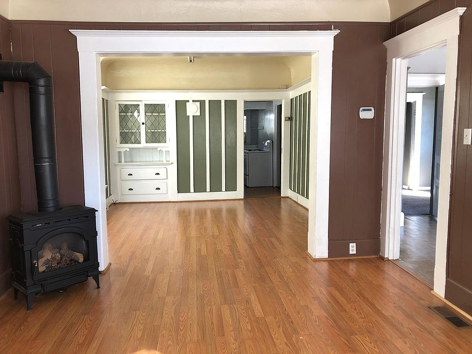 1st image of 2185 Myers St