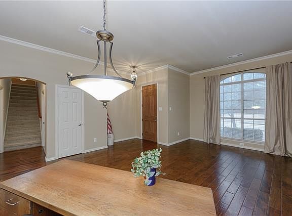 4th image of 8752 Dayton Dr