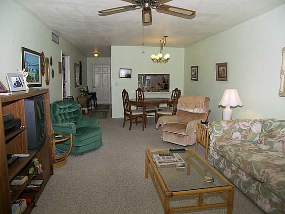 5th image of 400 Glennes Ln APT 106