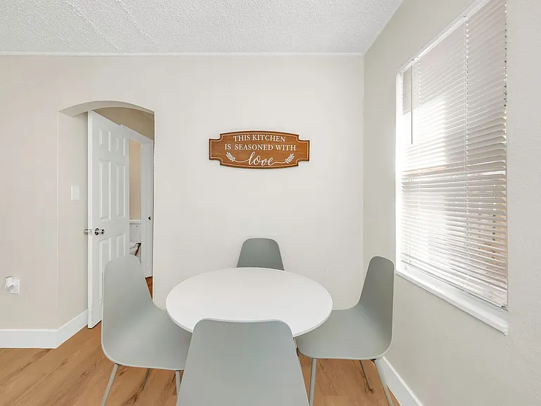 416 Skinner Blvd — Photo 17
