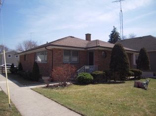 928 Kelly Ave, Joliet, IL 60435
