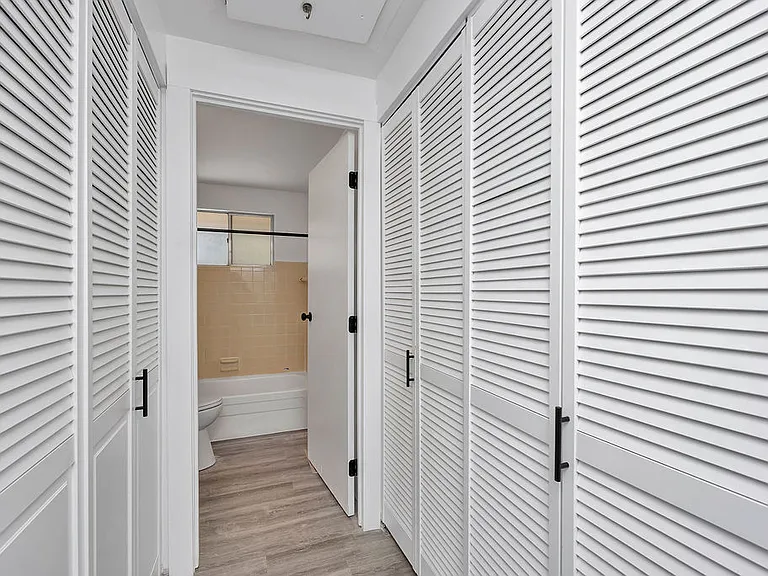 6314 Holbrook Dr — Photo 29