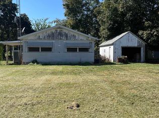 230 S Main St, Roseville, IL