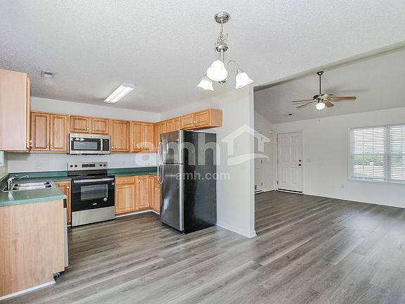 5th image of 7236 Walking Horse Ct
