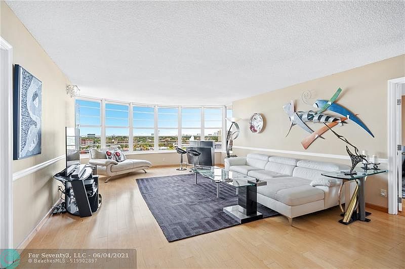 1st image of 3051 NE 48th St APT 706