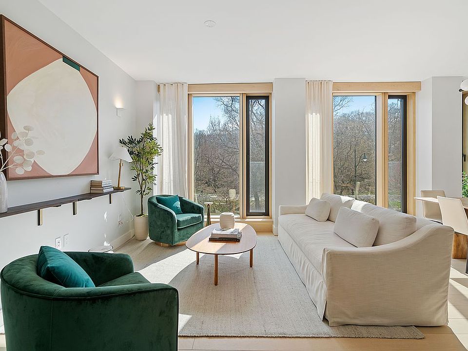 1st image of 145 Central Park #3D