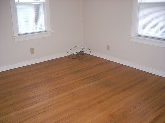 4th image of 708 W Marion St