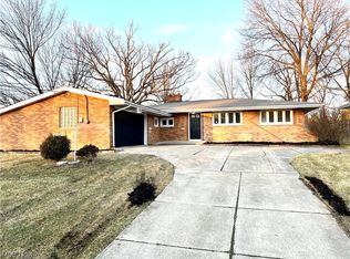 7687 Ragall Pkwy, Middleburg Heights, OH 44130