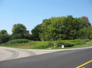 1950 Irish Rd, Neenah, WI 54956