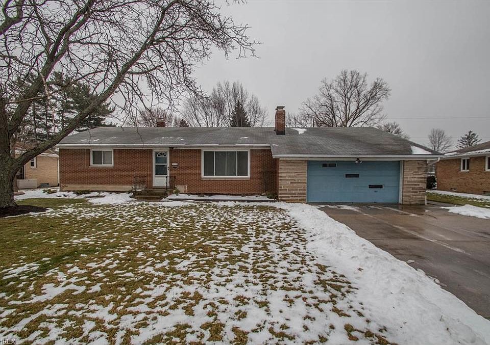 1st image of 210 Justo Ln