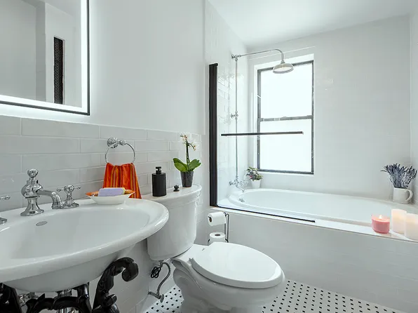 333 East 80th Street 3G image 7 of 8