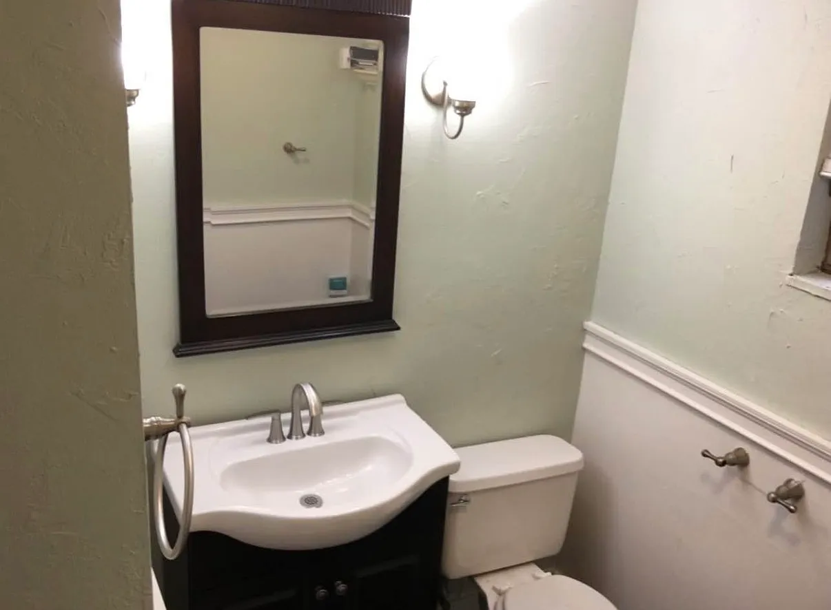 2 bed, 1100 sqft, $2,600 — Photo 2