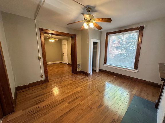 5th image of 148 W 9th Ave #&-1546