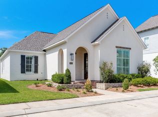 1923 Copper Lily Ln, Shreveport, LA 71106
