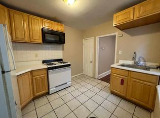 2431 Sharswood St, Philadelphia, PA 19121