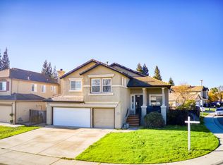 6650 Sunset Bluffs St, Elk Grove, CA