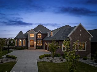 10387 Stoney Point Dr, South Lyon, MI