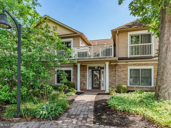 163 High Pointe Dr, Hummelstown, PA 17036