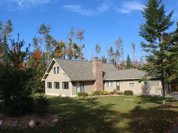 56 Michaywe Dr, Gaylord, MI 49735