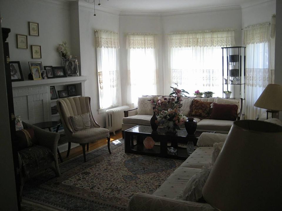 2nd image of 1317 Brummel St APT 2E
