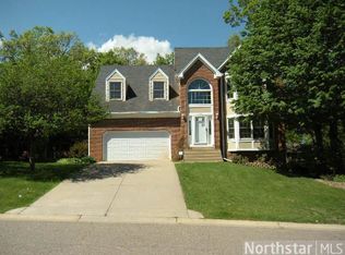 12170 Gantry Ln, Apple Valley, MN 55124