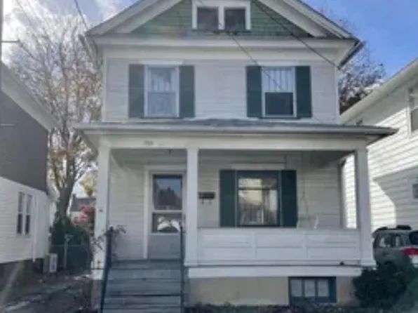 105 E Vaughn St, Kingston, PA 18704