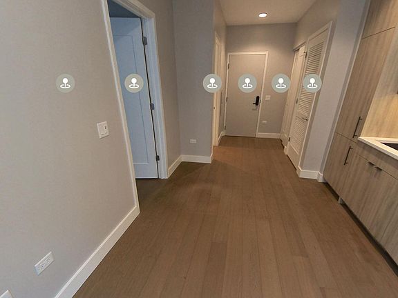 5th image of 1210 N Clark St #406