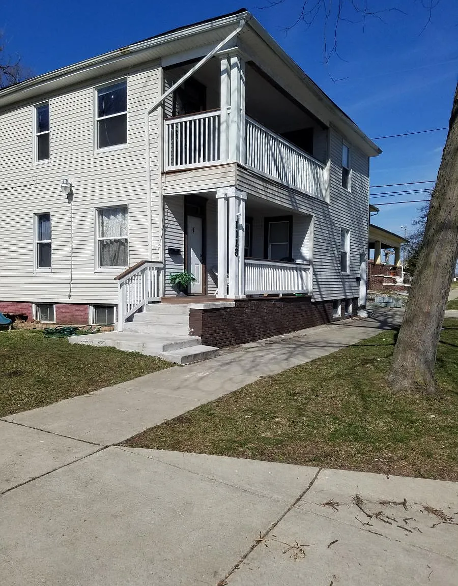 1118 Monroe Street — Photo 1
